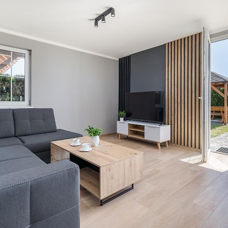 Holiday Houses Alana & Alva With Garden By Noclegi Renters Miedzywodzie Bagian luar foto